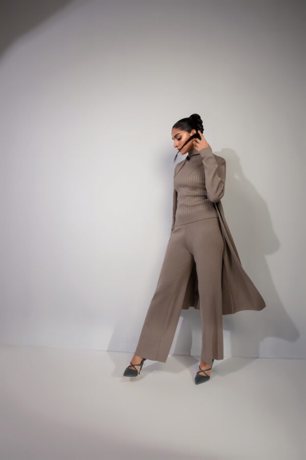The Cozy Beige Set - Image 2