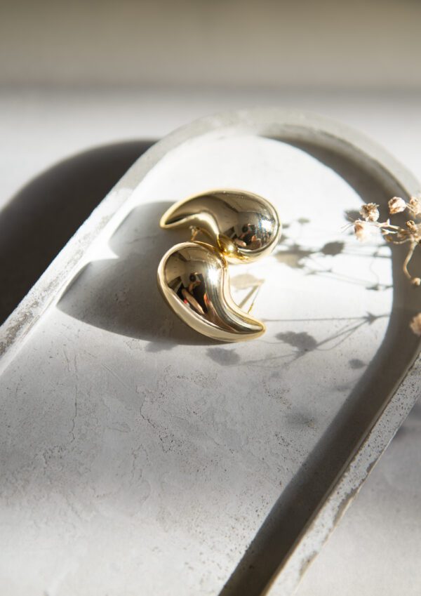 Tear Drop Earring Gold - Image 2