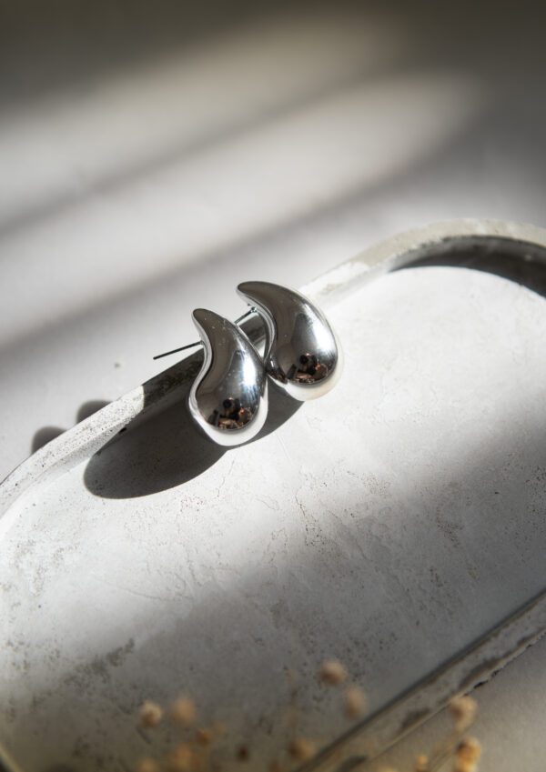 Tear Drop Earring Silver